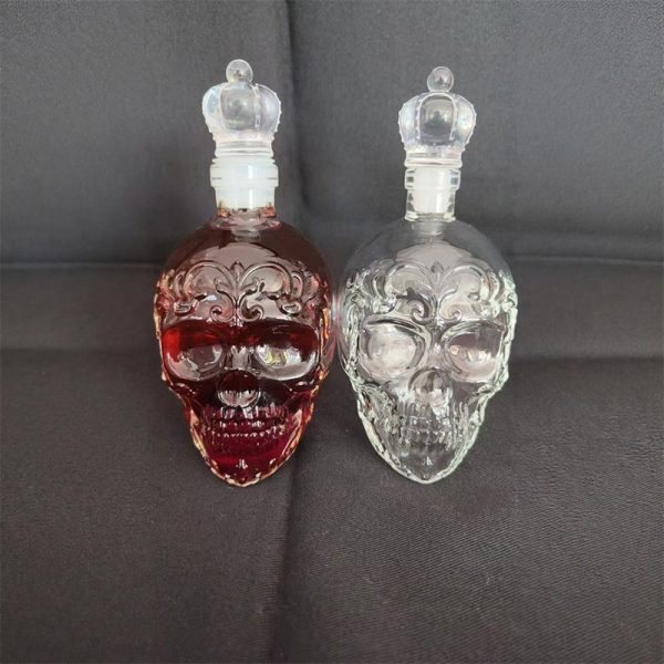 Gothic skull whiskey decanter