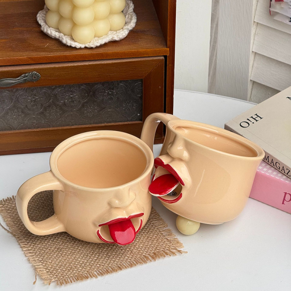 Tongue mugs on a table
